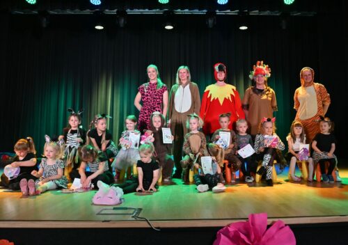 Mali artyści zabrali publiczność w „Wyprawę dookoła świata”